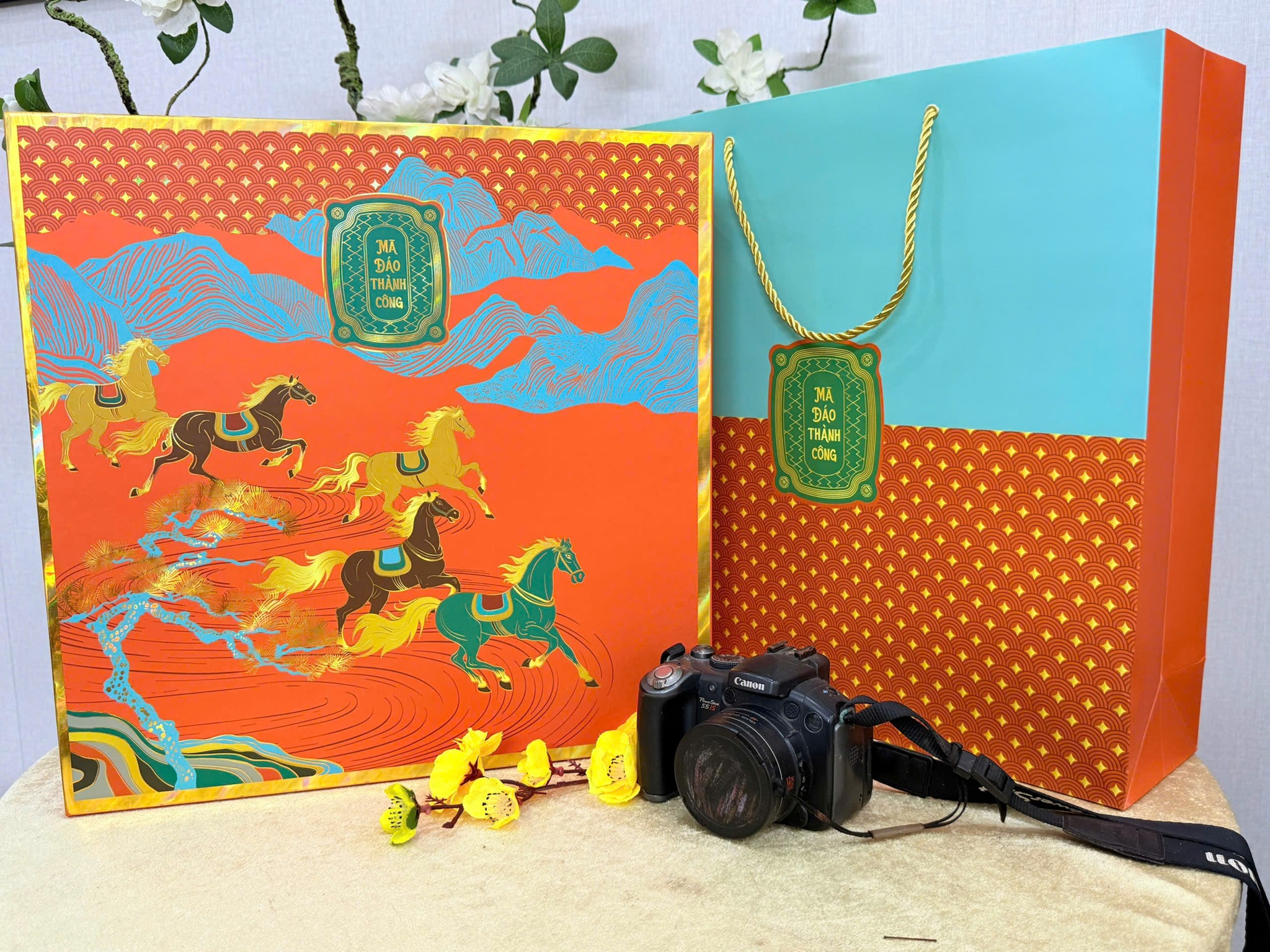 Hộp Quà 100g Yến Sào Khánh Hòa, Đông Trùng Hạ Thảo, Nước Yến Nguyên Chất Thượng Phẩm và Các Loại Hạt - Ảnh 8